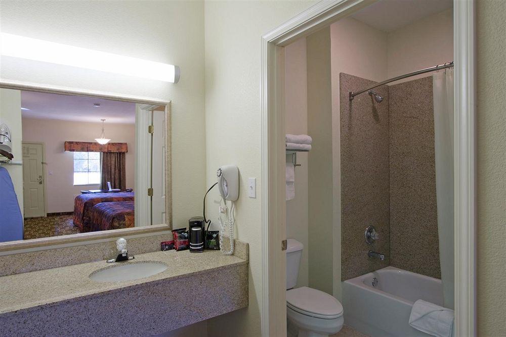 Americas Best Value Inn Byhalia Room photo
